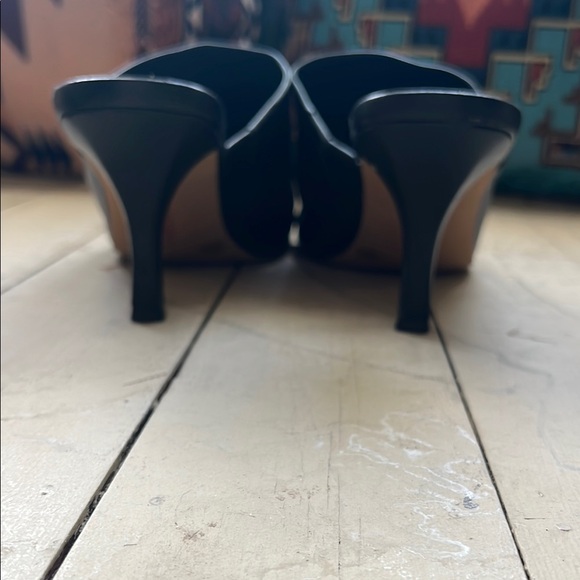 Vince Camuto Black Mules Modern Minimalist Design - Picture 2 of 5